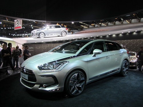 ◆DS5とパリを象徴するアレクサンドル3世橋◆