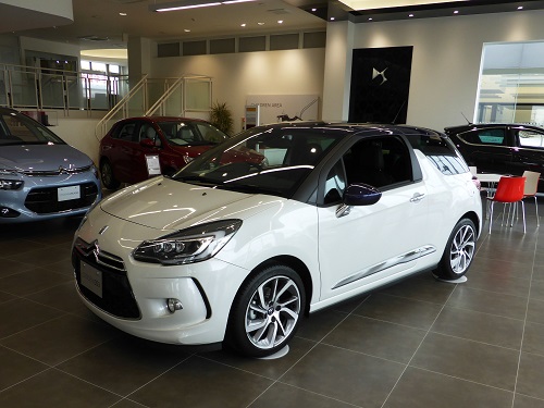 ◆DS3 New Light Signature 展示車