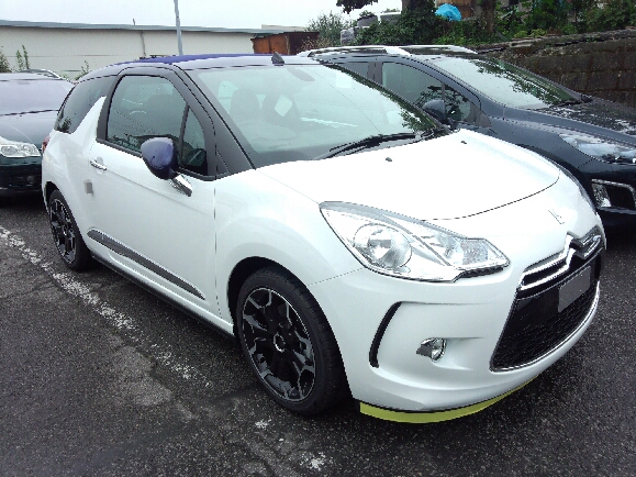 DS3カブリオ到着しました!